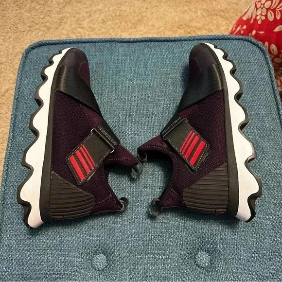 Sorel Kinetic Impact Purple Slip On Sneakers - Picture 10 of 11